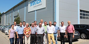 Exkursionsteilnehmer bei der Harter GmbH im Allgäu